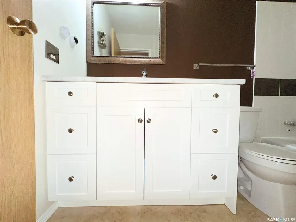 4040 8th Street E Saskatoon SK S7H 5L4