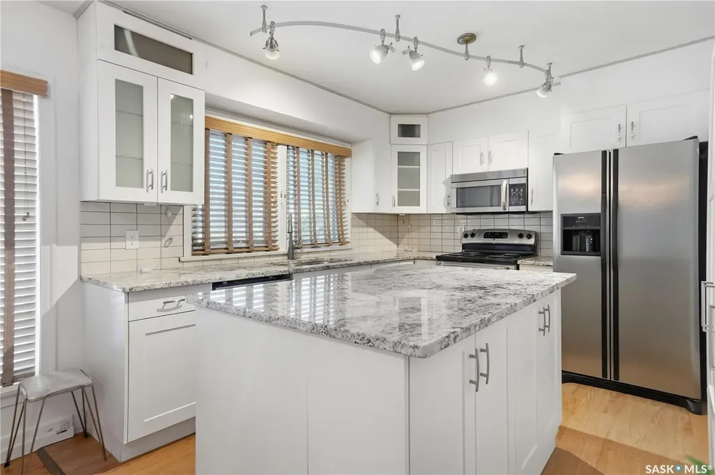 3708 Albert Street Regina SK S4S 3P9
