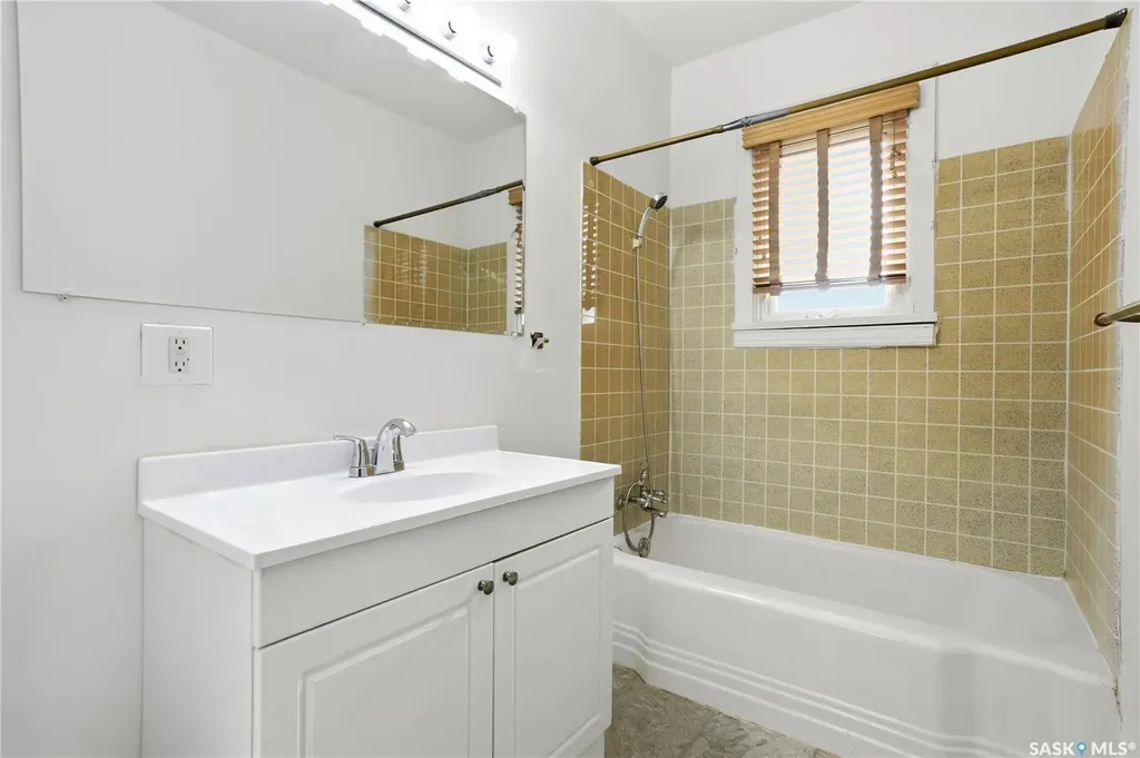 3708 Albert Street Regina SK S4S 3P9