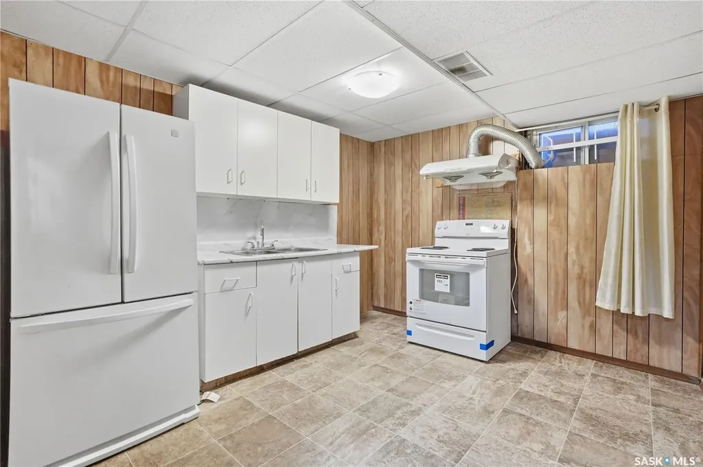 3708 Albert Street Regina SK S4S 3P9