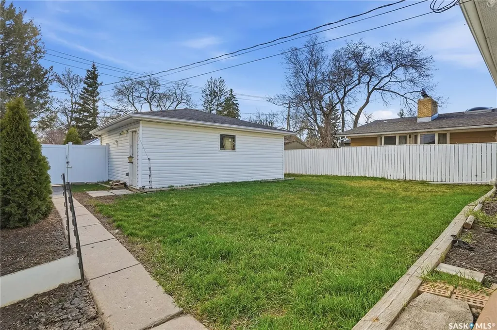 3708 Albert Street Regina SK S4S 3P9