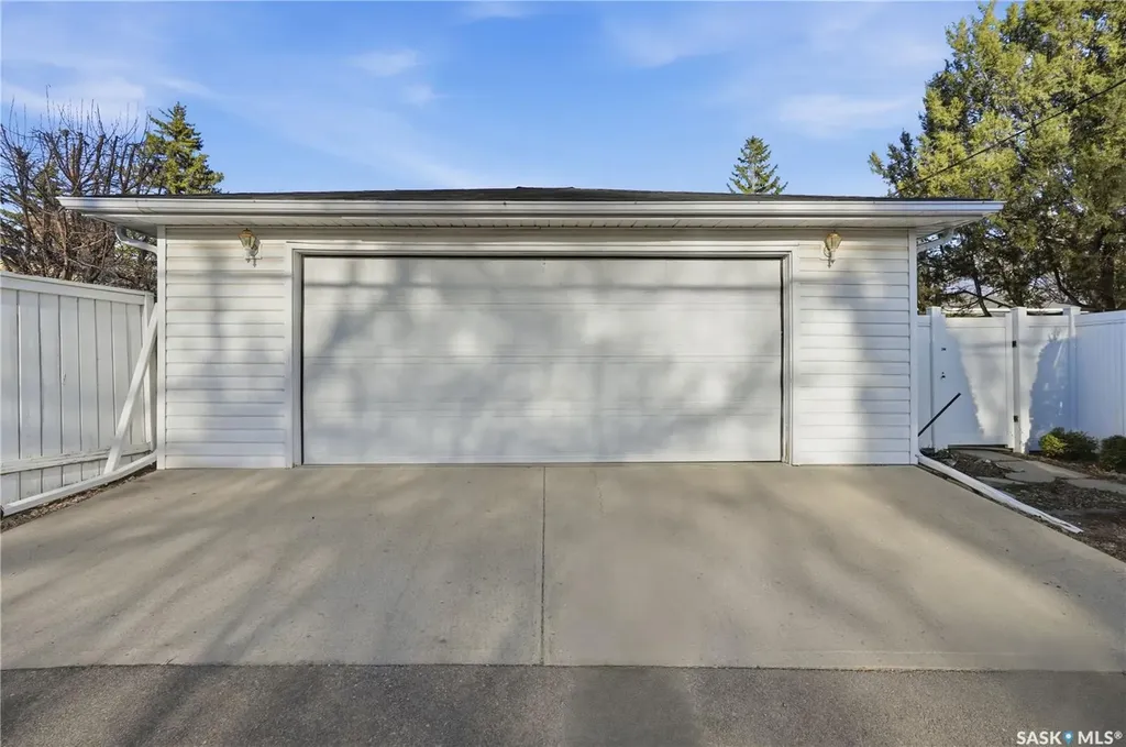 3708 Albert Street Regina SK S4S 3P9