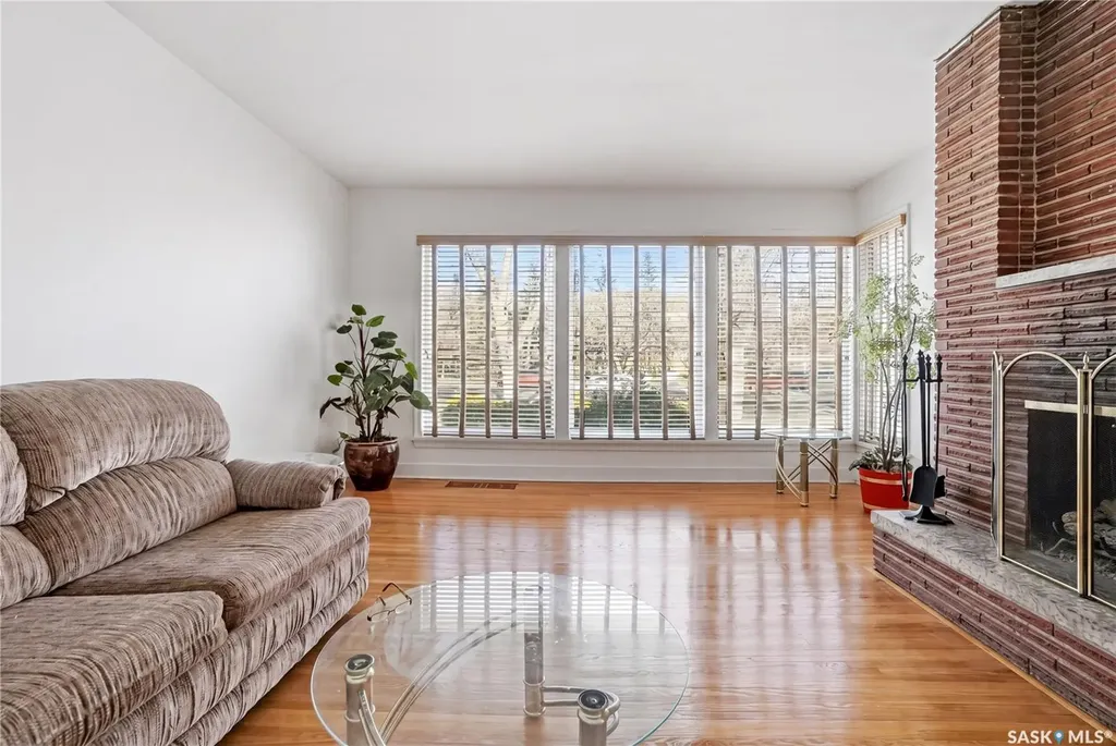 3708 Albert Street Regina SK S4S 3P9