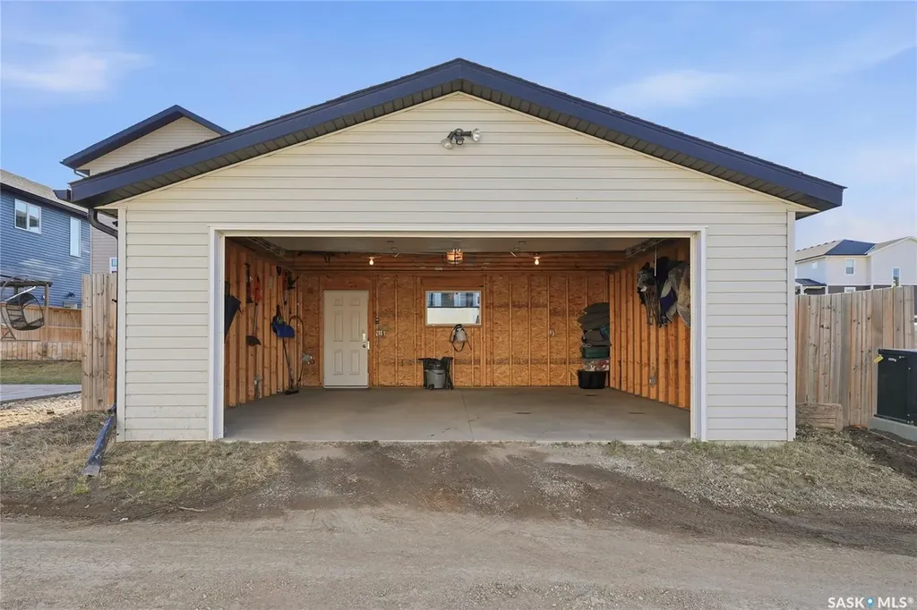 534 Maple Crescent Warman SK S0K 4S2