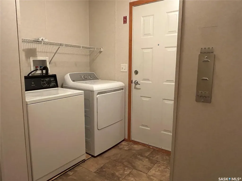 2004 Alice Road Estevan SK S4A 3A7