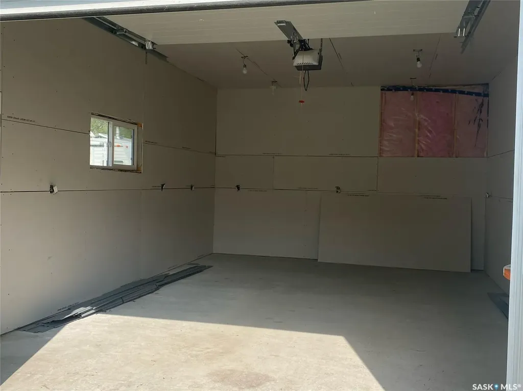 58 5th Street SE Preeceville SK S0A 3B0