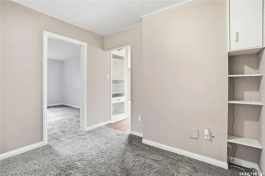 1065 Stadacona Street W Moose Jaw SK S6H 2B1