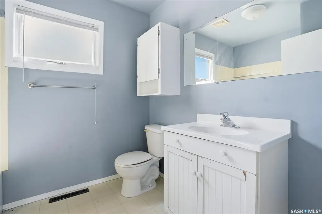 1065 Stadacona Street W Moose Jaw SK S6H 2B1