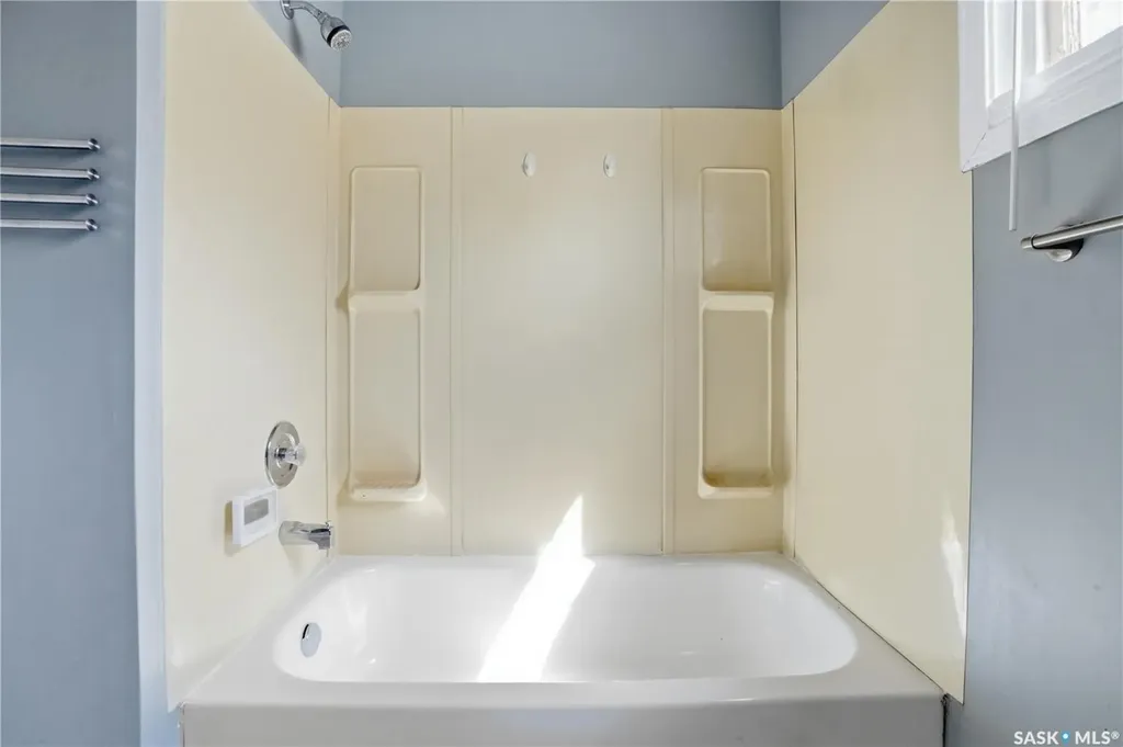1065 Stadacona Street W Moose Jaw SK S6H 2B1