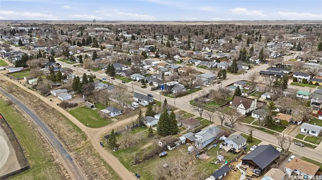 1065 Stadacona Street W Moose Jaw SK S6H 2B1
