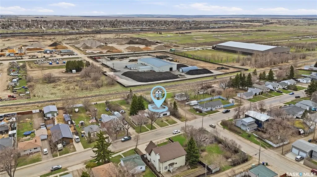 1065 Stadacona Street W Moose Jaw SK S6H 2B1