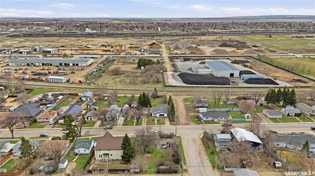 1065 Stadacona Street W Moose Jaw SK S6H 2B1