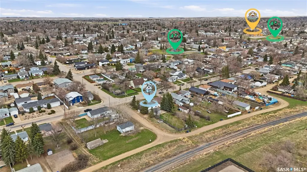 1065 Stadacona Street W Moose Jaw SK S6H 2B1