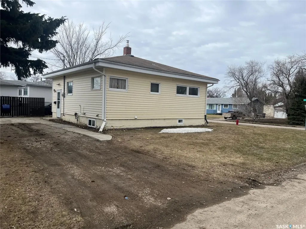 238 1st Street NW Wadena SK S0A 4J0