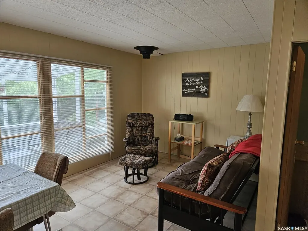 178 Lakeshore Drive Kannata Valley SK S0G 4L0