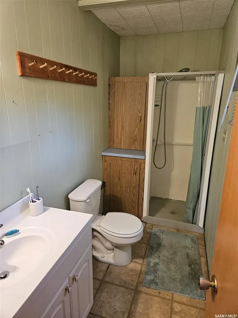 178 Lakeshore Drive Kannata Valley SK S0G 4L0
