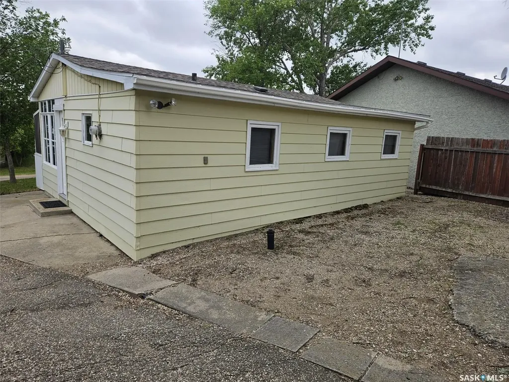 178 Lakeshore Drive Kannata Valley SK S0G 4L0