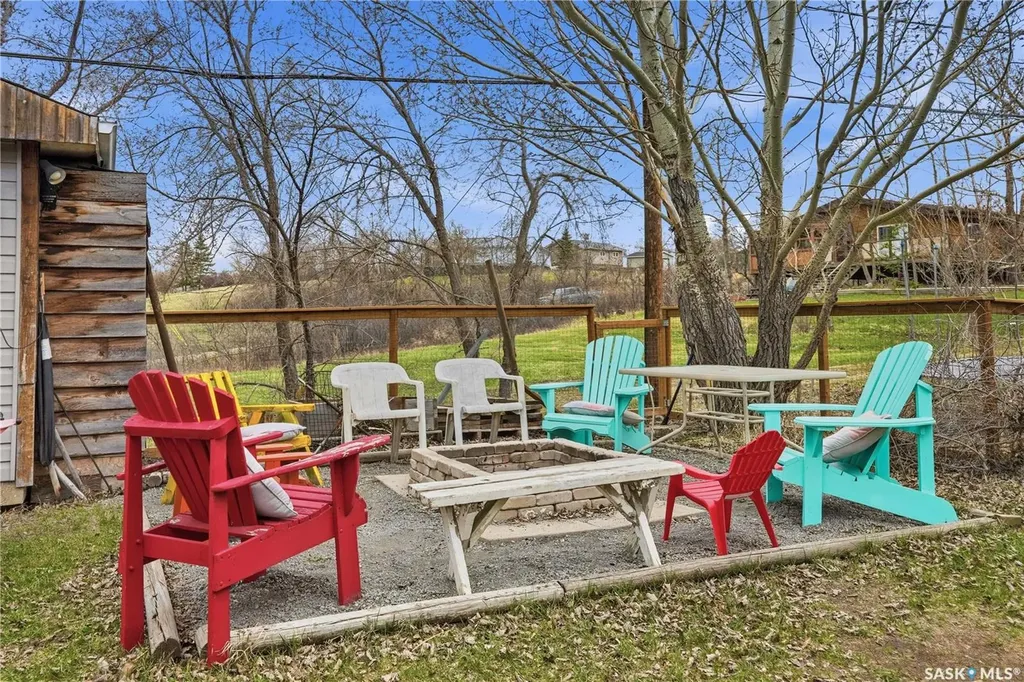 608 Aurora Street Saskatchewan Beach SK S0G 4L0