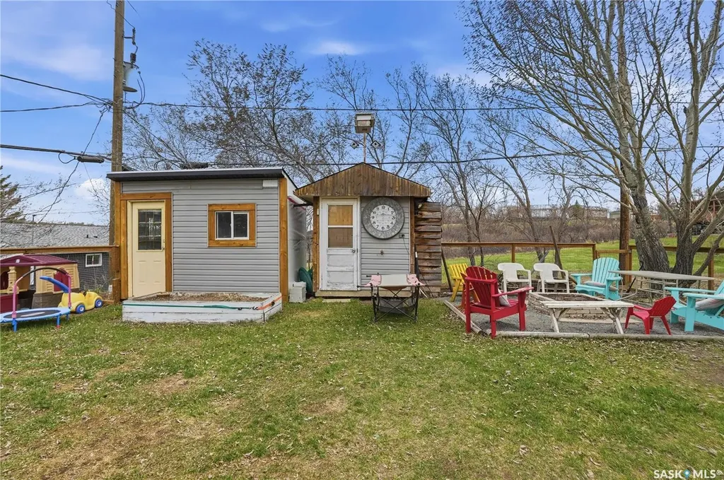 608 Aurora Street Saskatchewan Beach SK S0G 4L0