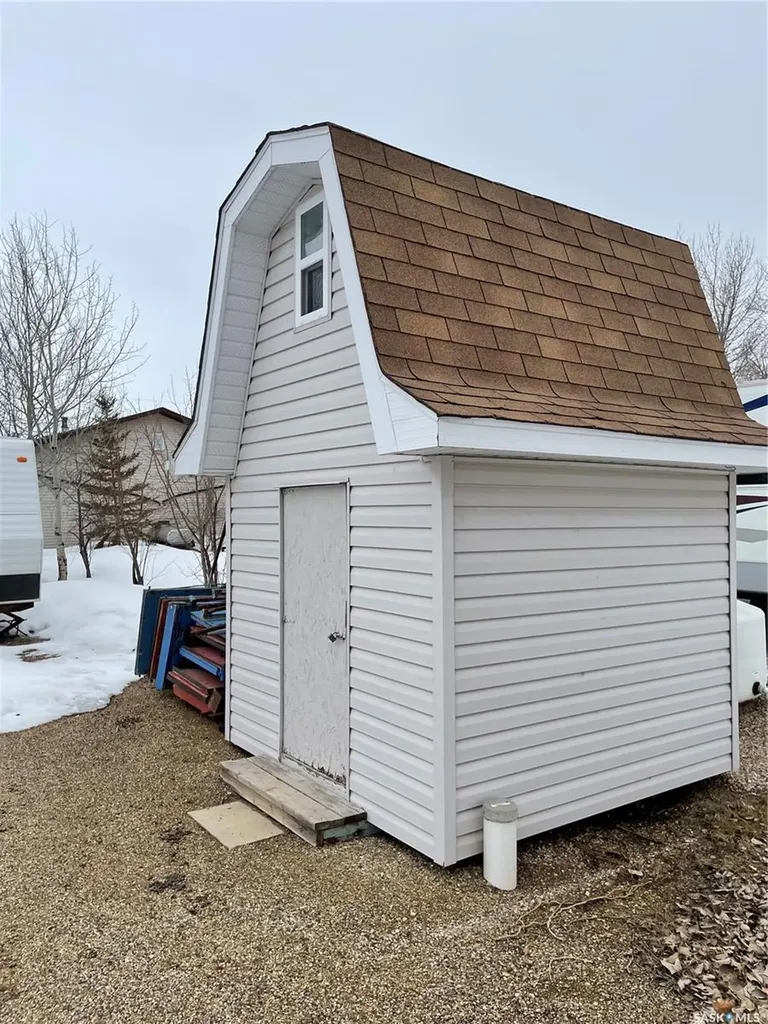 210 Travis Avenue Fishing Lake SK S0A 1Y0