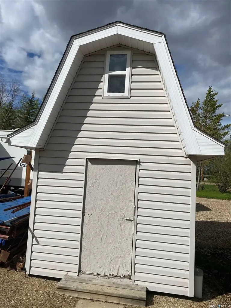 210 Travis Avenue Fishing Lake SK S0A 1Y0