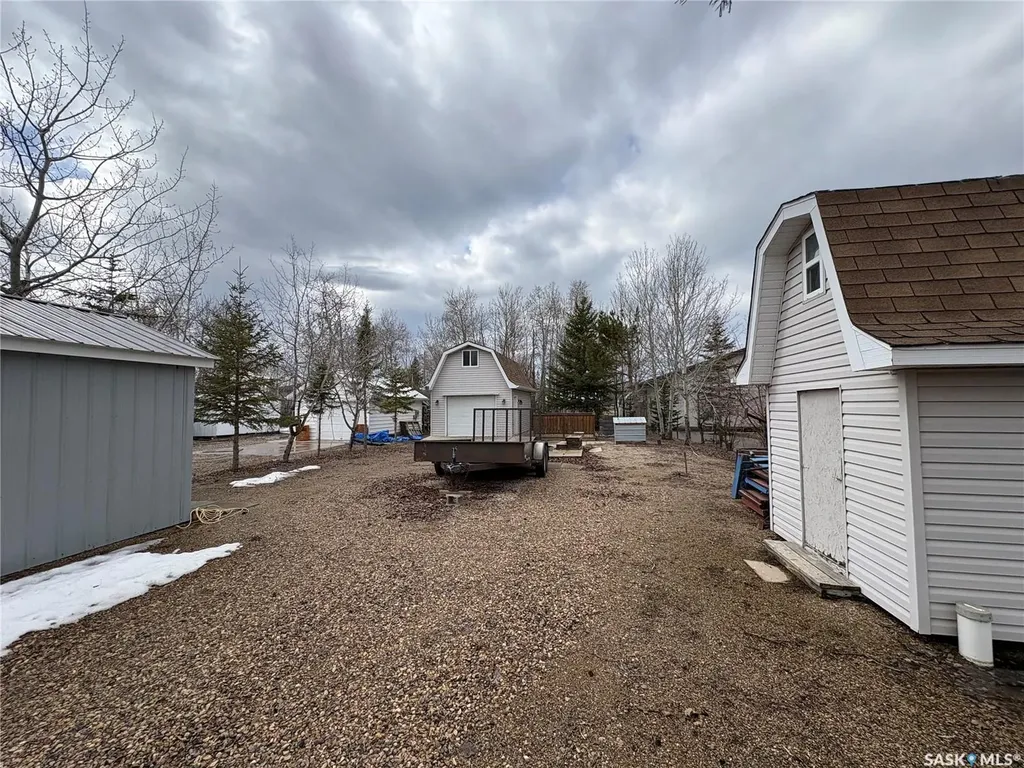 210 Travis Avenue Fishing Lake SK S0A 1Y0