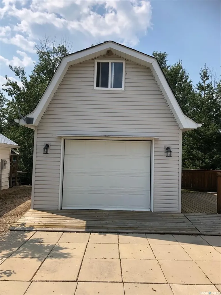 210 Travis Avenue Fishing Lake SK S0A 1Y0