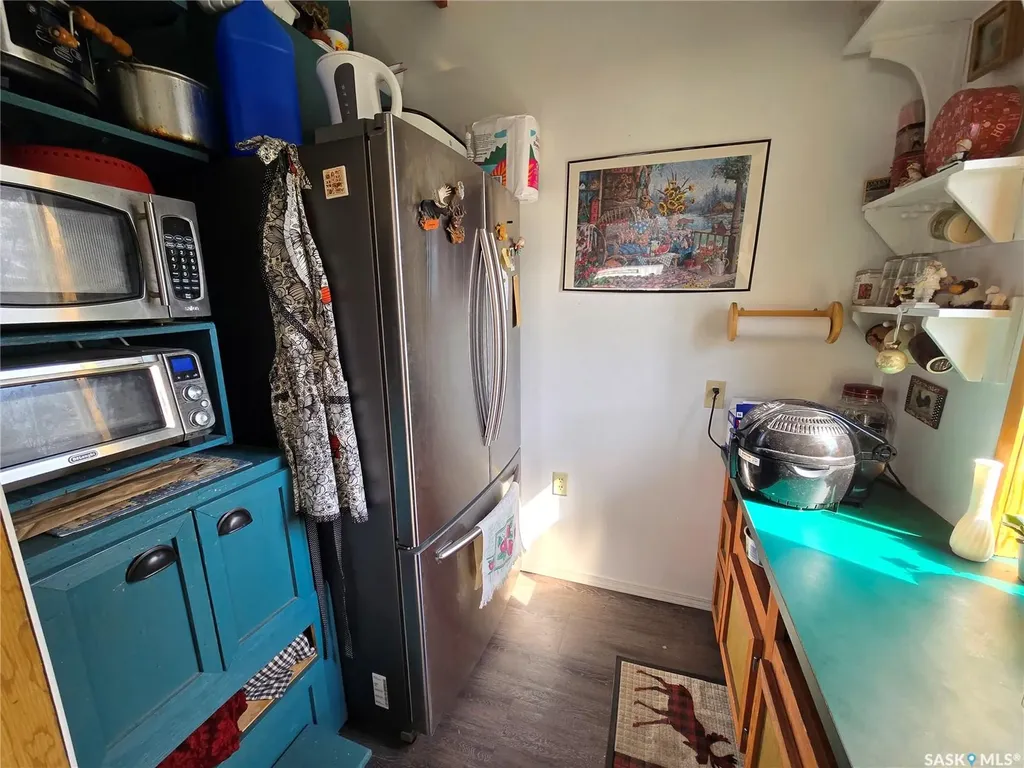 41 7th Avenue NE Swift Current SK S9H 2N2