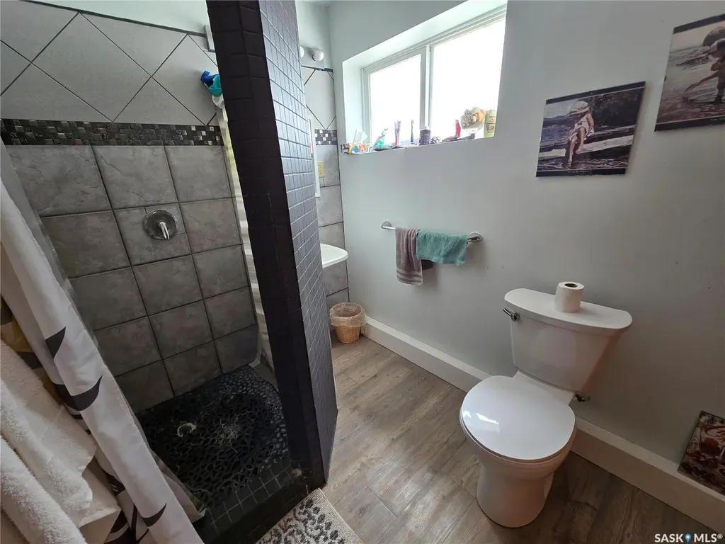 41 7th Avenue NE Swift Current SK S9H 2N2