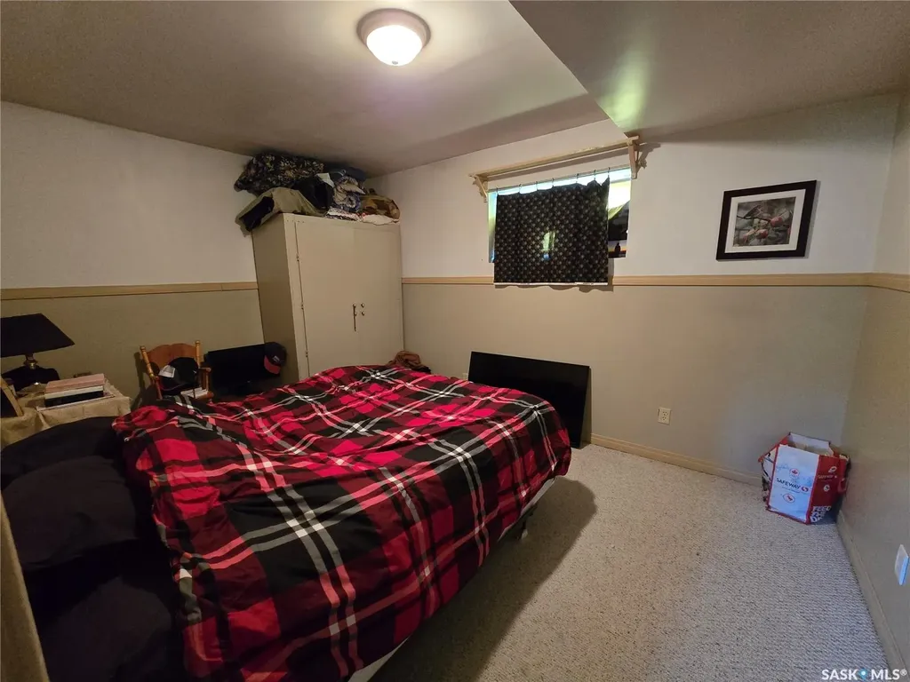 41 7th Avenue NE Swift Current SK S9H 2N2