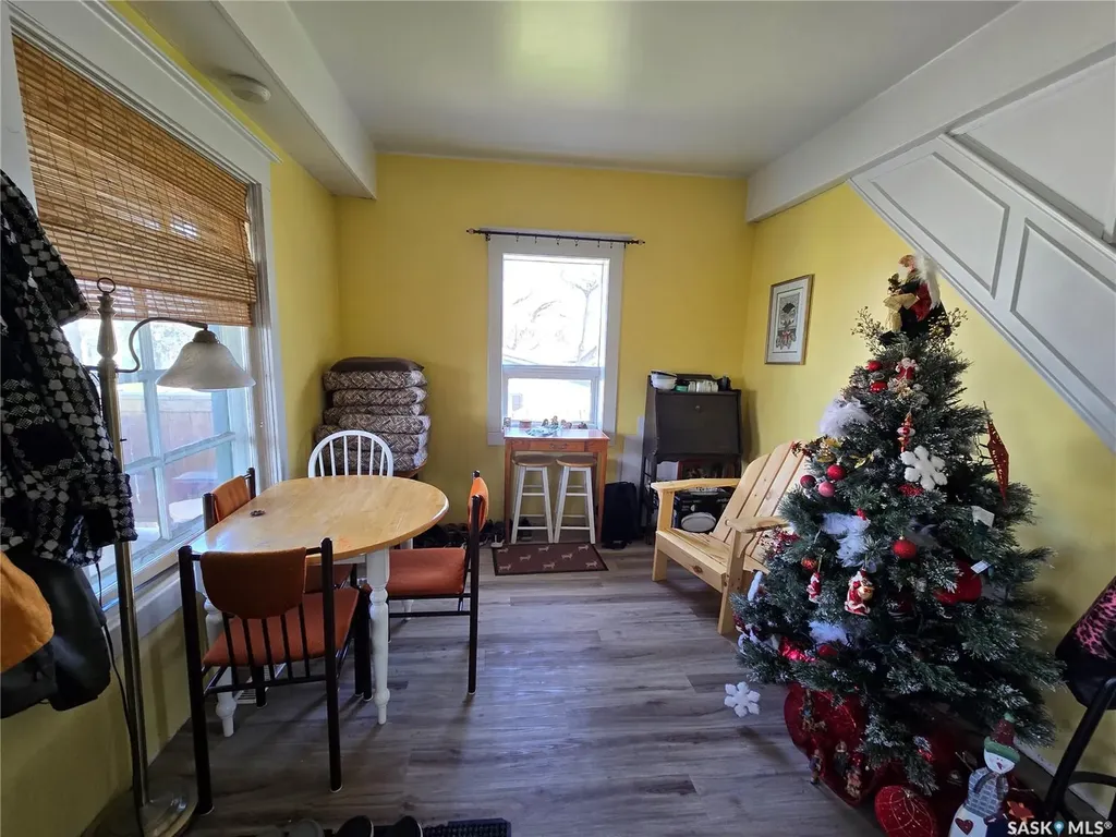 41 7th Avenue NE Swift Current SK S9H 2N2