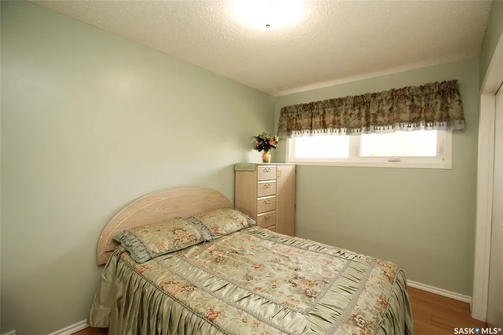435 3rd Avenue E Shaunavon SK S0N 2M0