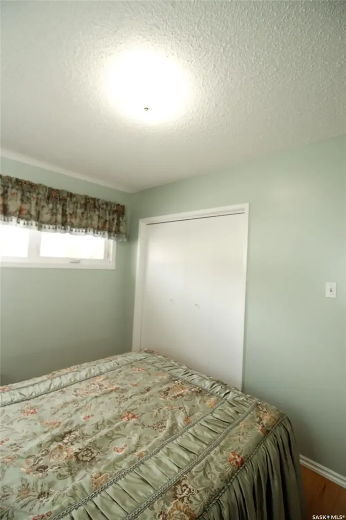 435 3rd Avenue E Shaunavon SK S0N 2M0