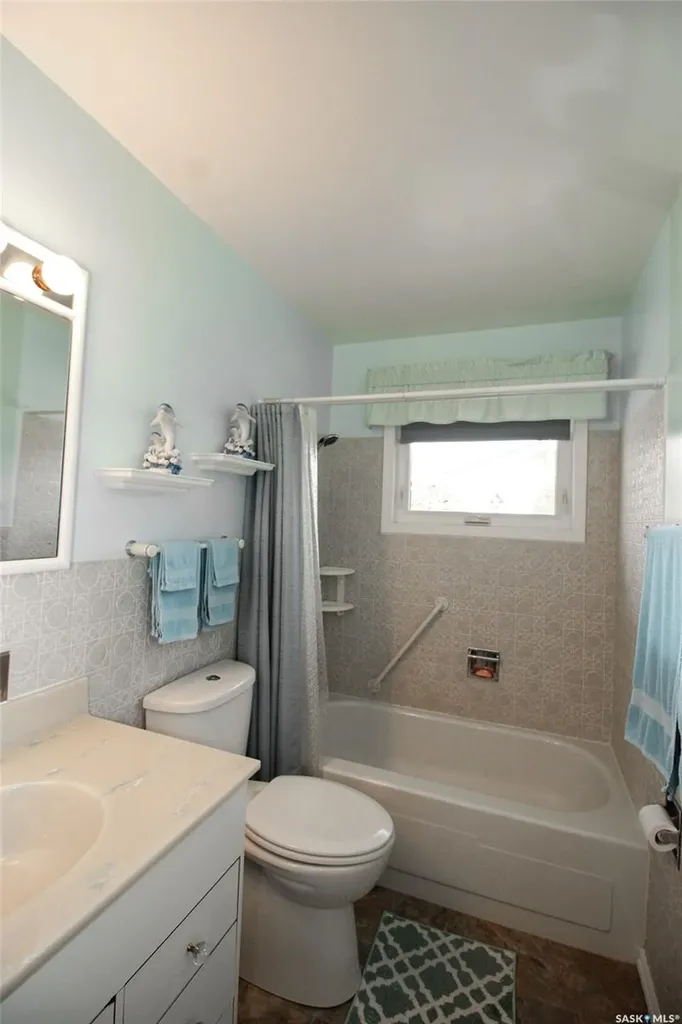 435 3rd Avenue E Shaunavon SK S0N 2M0