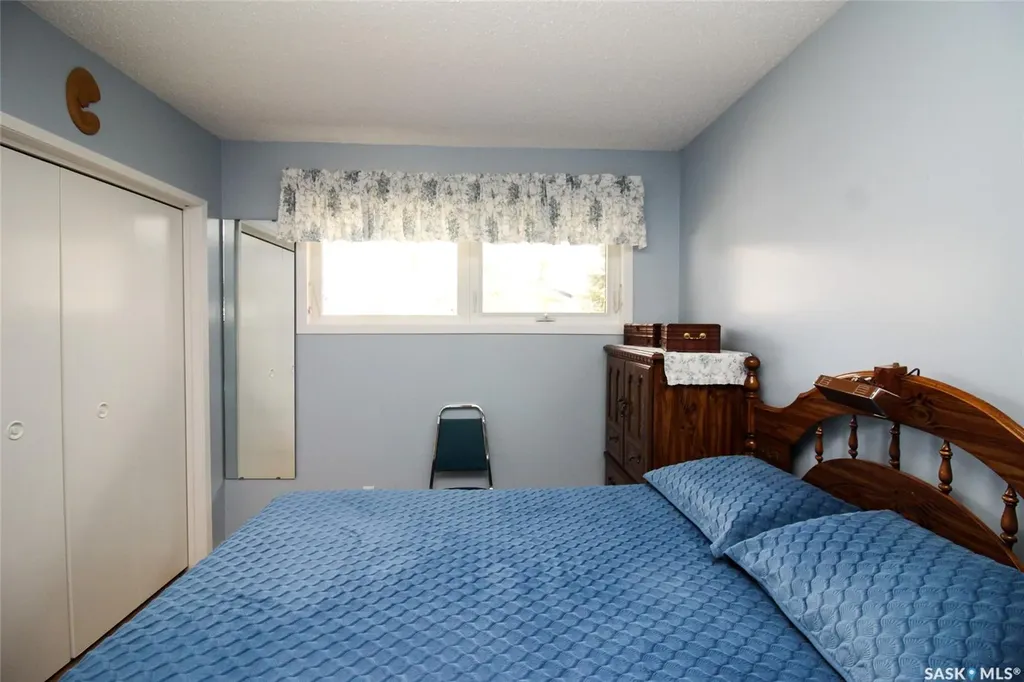 435 3rd Avenue E Shaunavon SK S0N 2M0