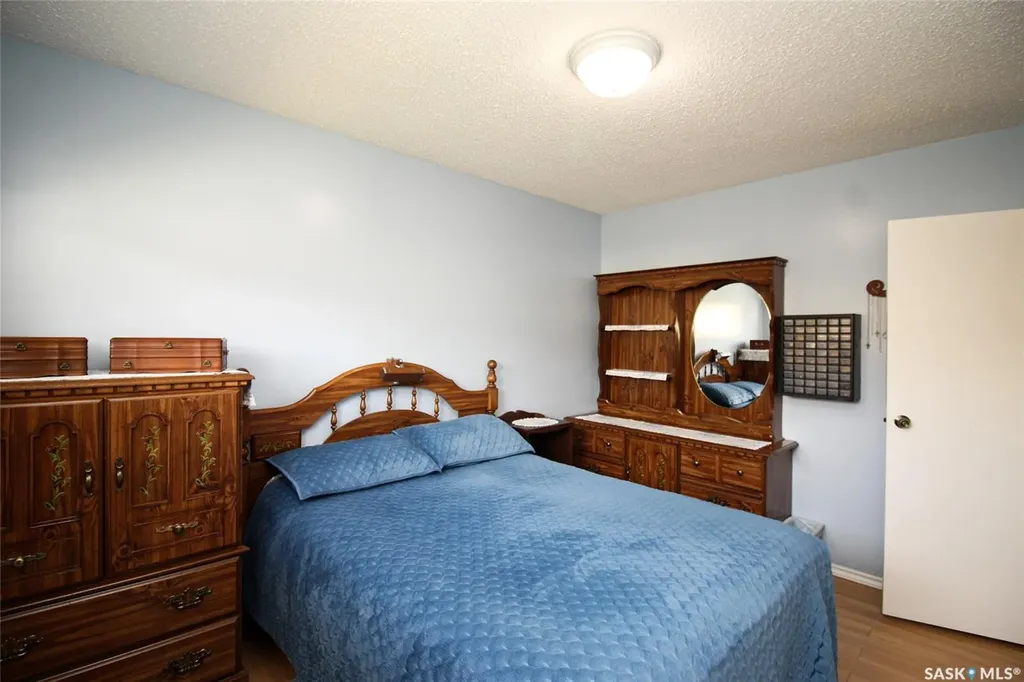 435 3rd Avenue E Shaunavon SK S0N 2M0