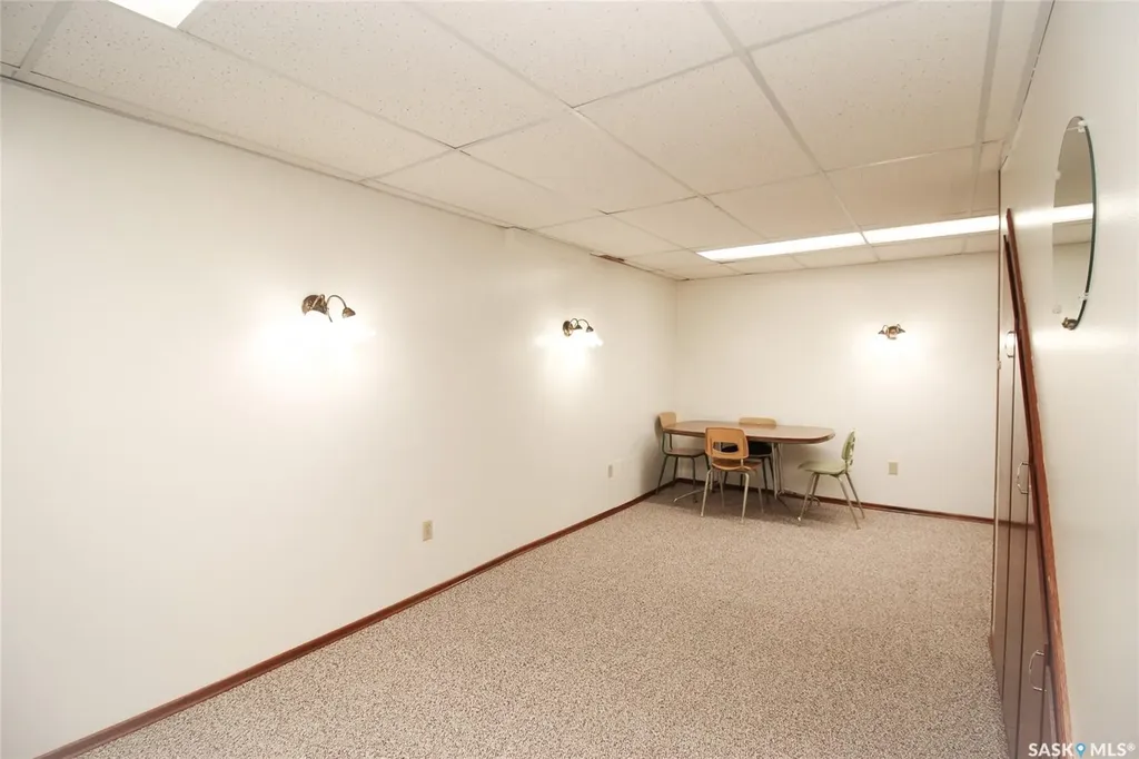 435 3rd Avenue E Shaunavon SK S0N 2M0
