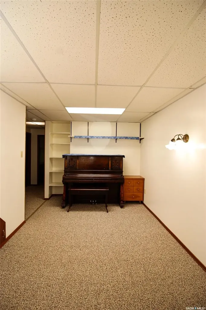 435 3rd Avenue E Shaunavon SK S0N 2M0