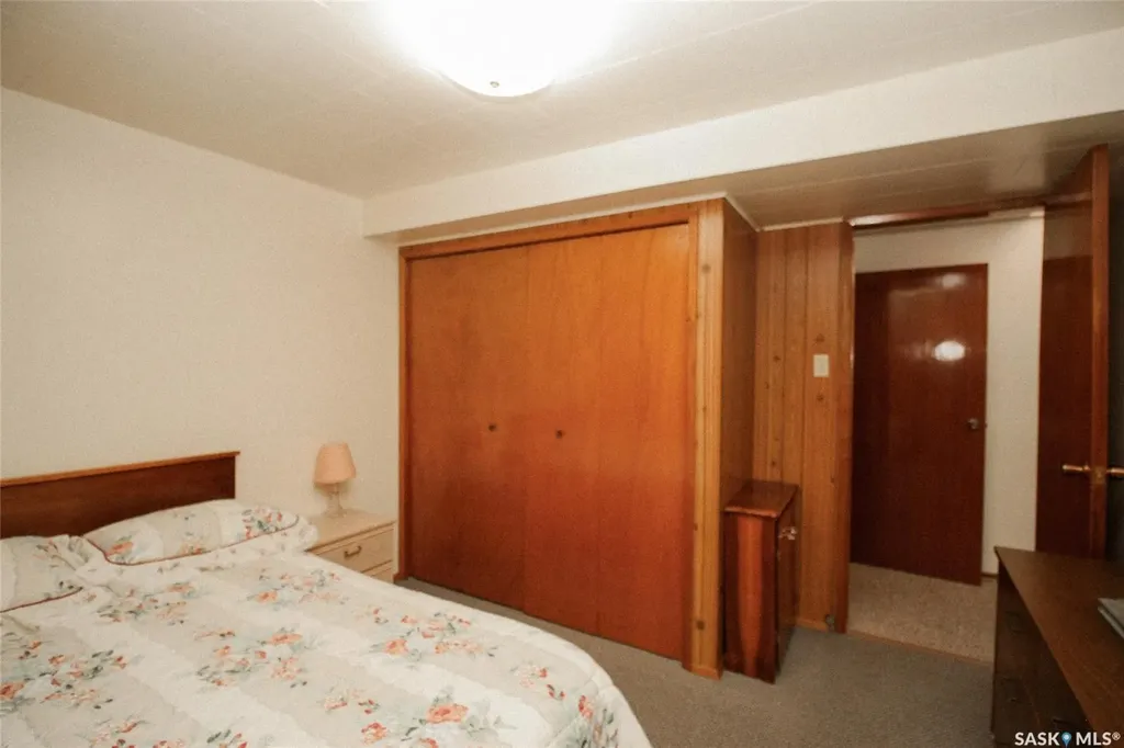 435 3rd Avenue E Shaunavon SK S0N 2M0