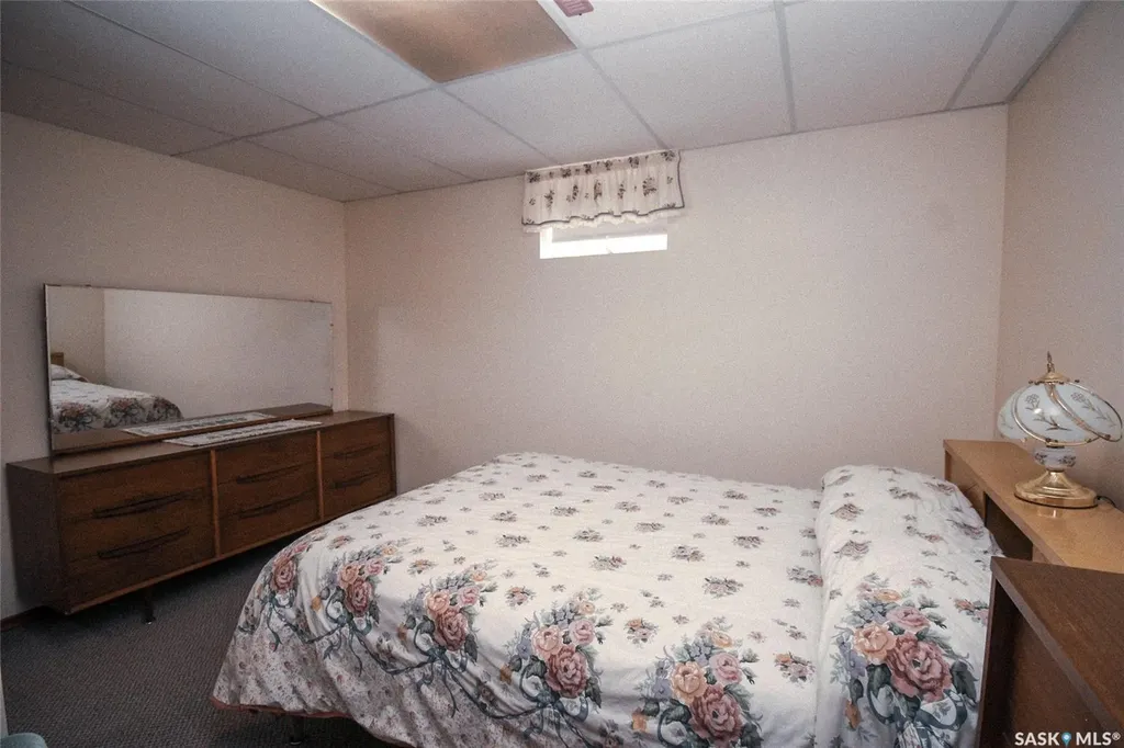 435 3rd Avenue E Shaunavon SK S0N 2M0