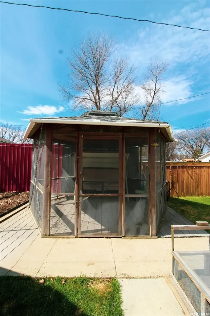 435 3rd Avenue E Shaunavon SK S0N 2M0