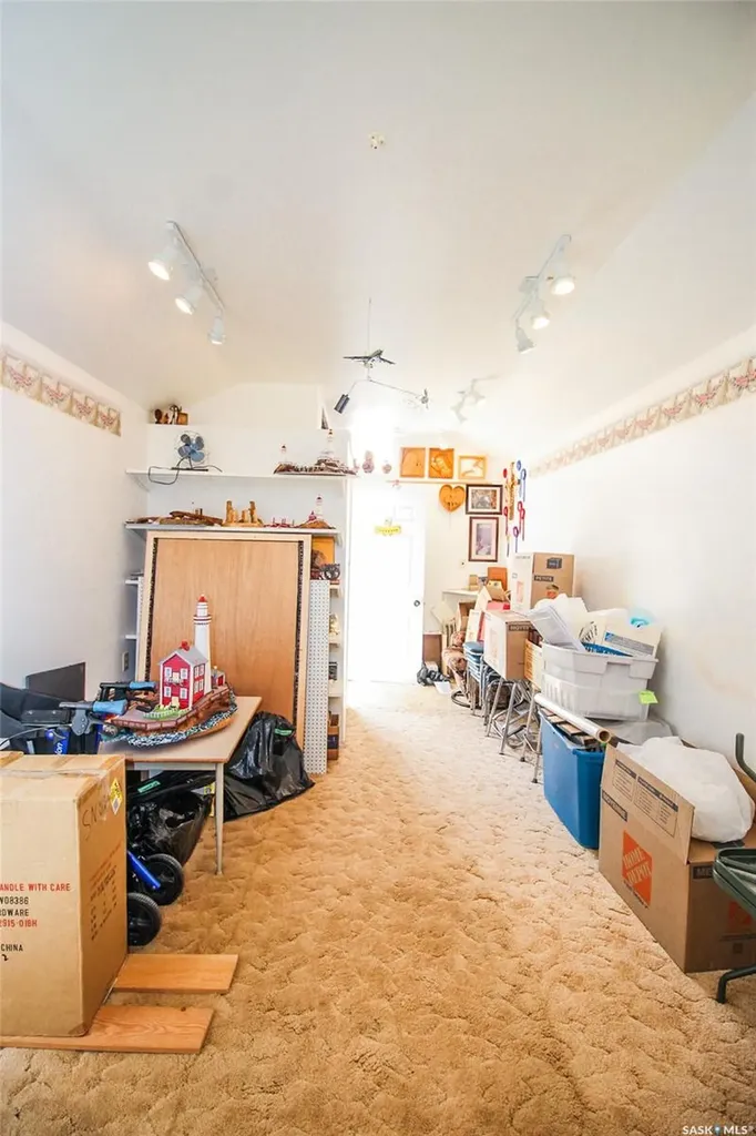 435 3rd Avenue E Shaunavon SK S0N 2M0