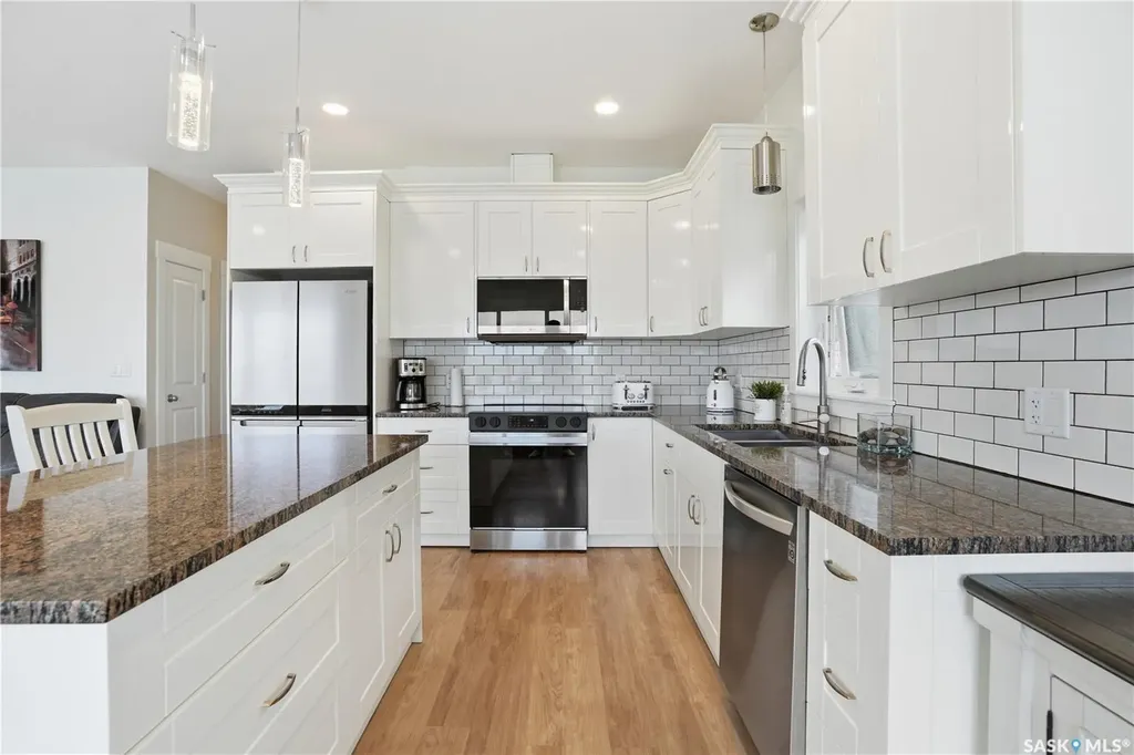 125 Sunrise Drive Dundurn Rm No. 314 SK S7C 0A6