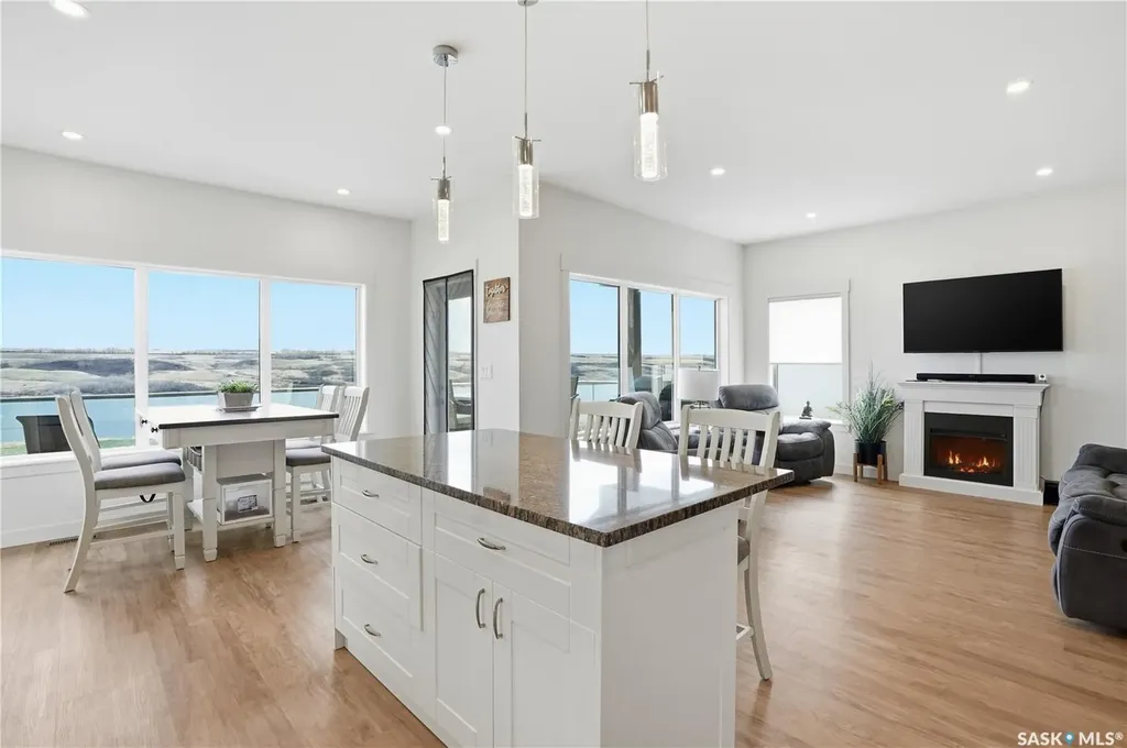 125 Sunrise Drive Dundurn Rm No. 314 SK S7C 0A6