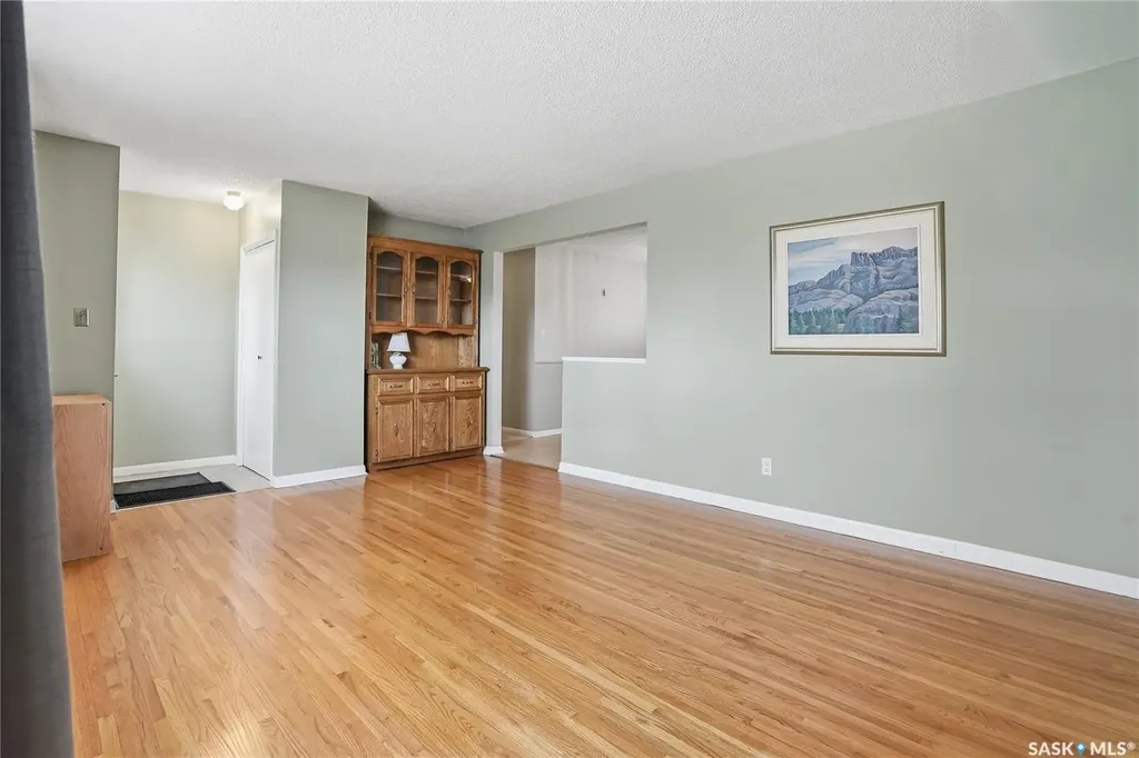 1663 Alexandra Avenue Saskatoon SK S7K 3C4