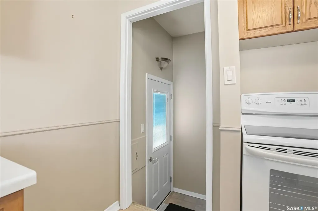 1663 Alexandra Avenue Saskatoon SK S7K 3C4
