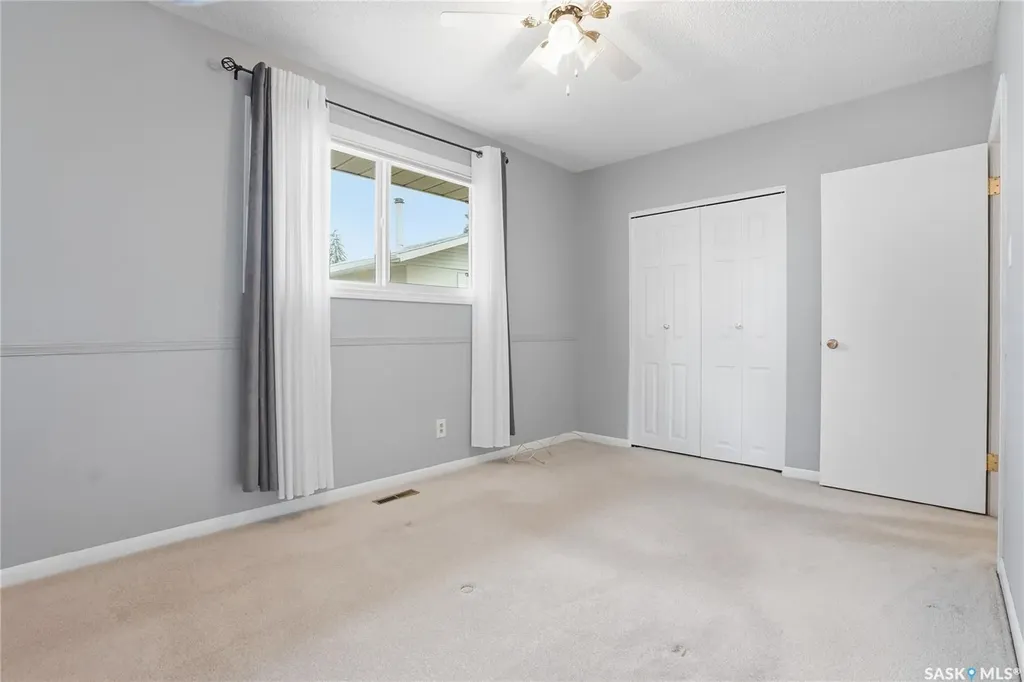 1663 Alexandra Avenue Saskatoon SK S7K 3C4