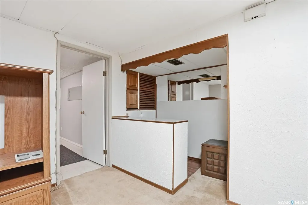 1663 Alexandra Avenue Saskatoon SK S7K 3C4