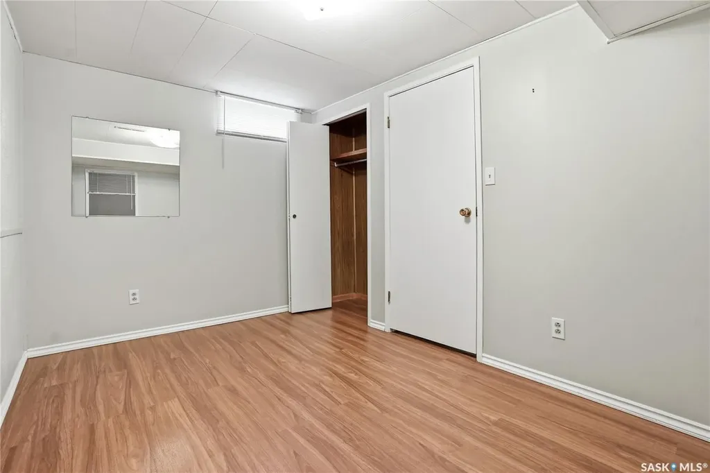 1663 Alexandra Avenue Saskatoon SK S7K 3C4