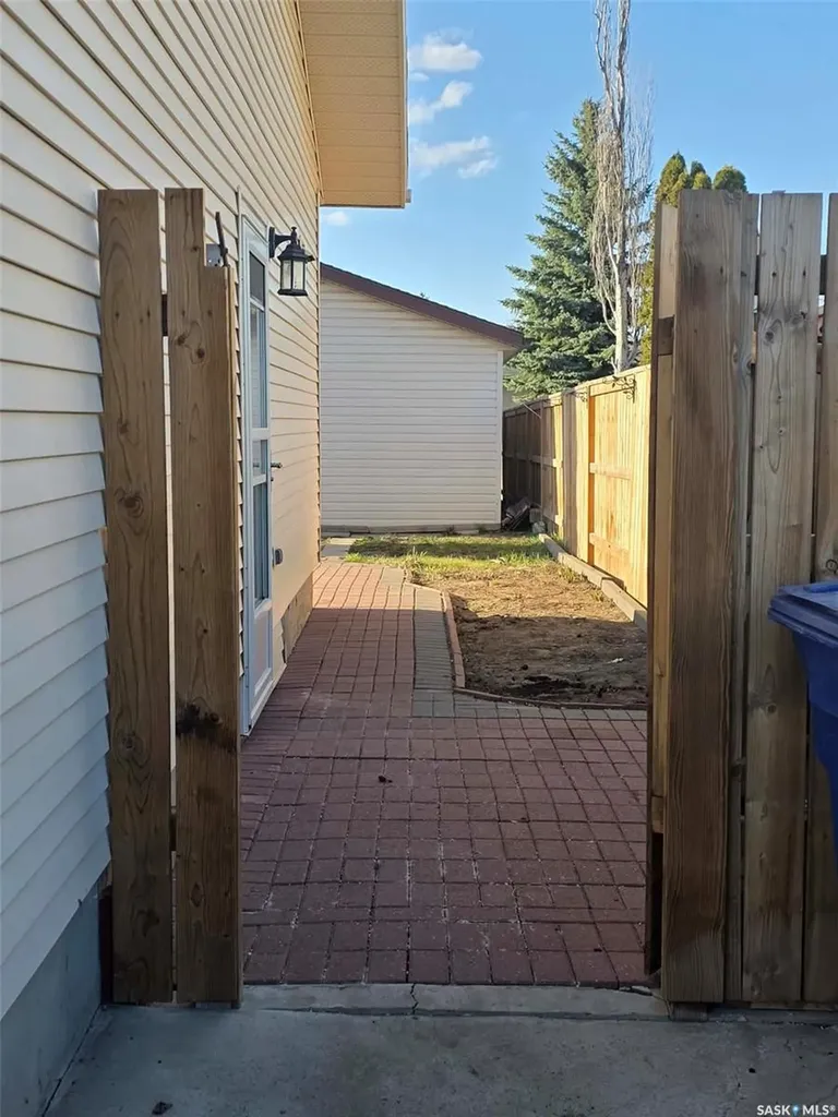 3918 Centennial Drive Saskatoon SK S7L 5L1